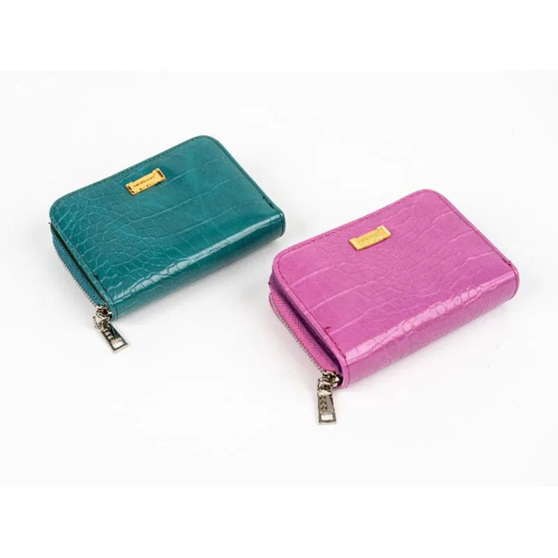 Welche Farbe von Brieftasche sollte ich für Frauen kaufen, um Wohlstand anzulocken?